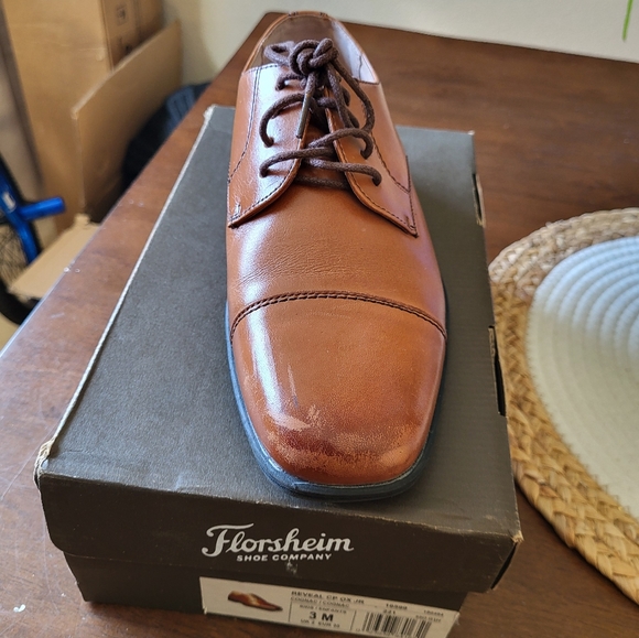 Florsheim Boy Dress Shoes - Picture 5 of 5